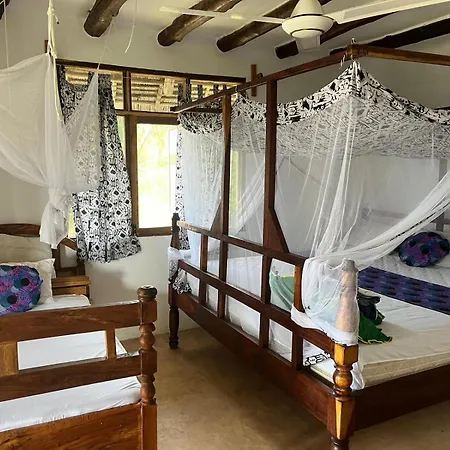 New Bweni Beach Lodge Baleni Exterior photo
