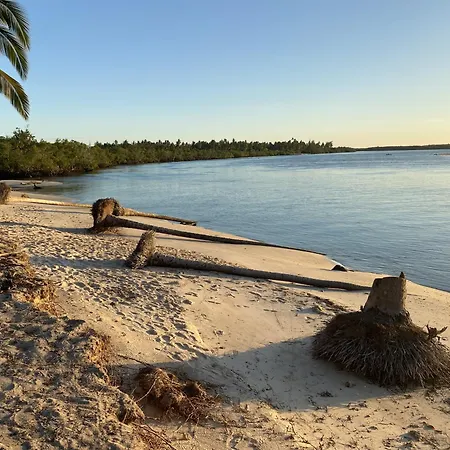 New Bweni Beach Lodge Baleni Exterior photo